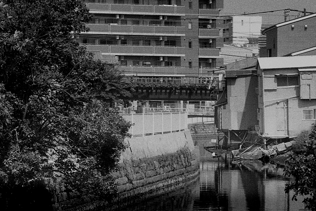 「京急沿線で」 (film)