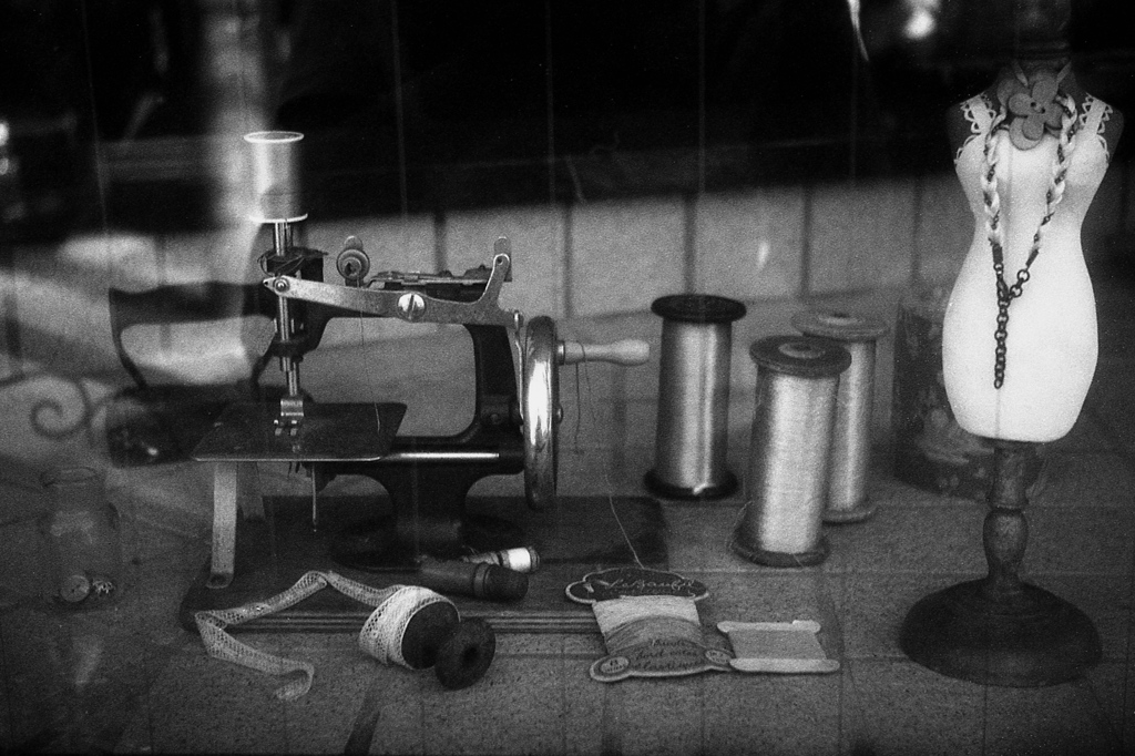「sewing」 (film)