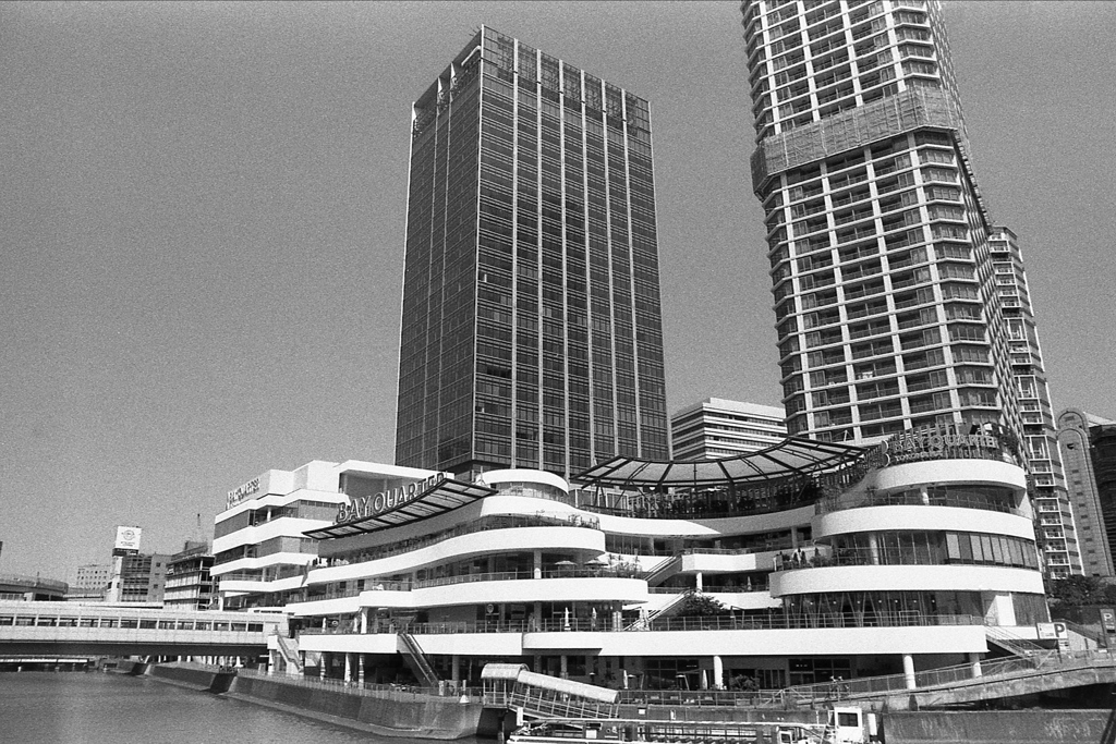 「横浜 Bay Quarter」 (film)