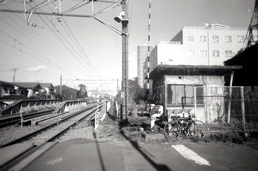 「JR高島線 踏切（栄町)」 (film)