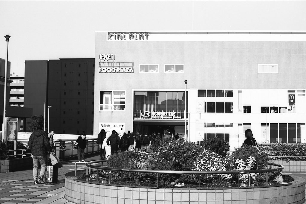 「東神奈川」 (Fuji Microfilm HR20)