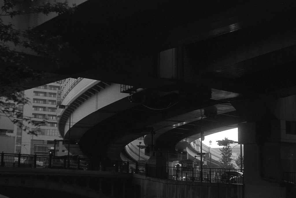 「石川町 高速下」 (flm)