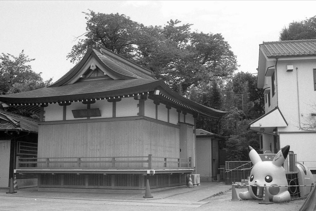 「神楽殿」 (film)