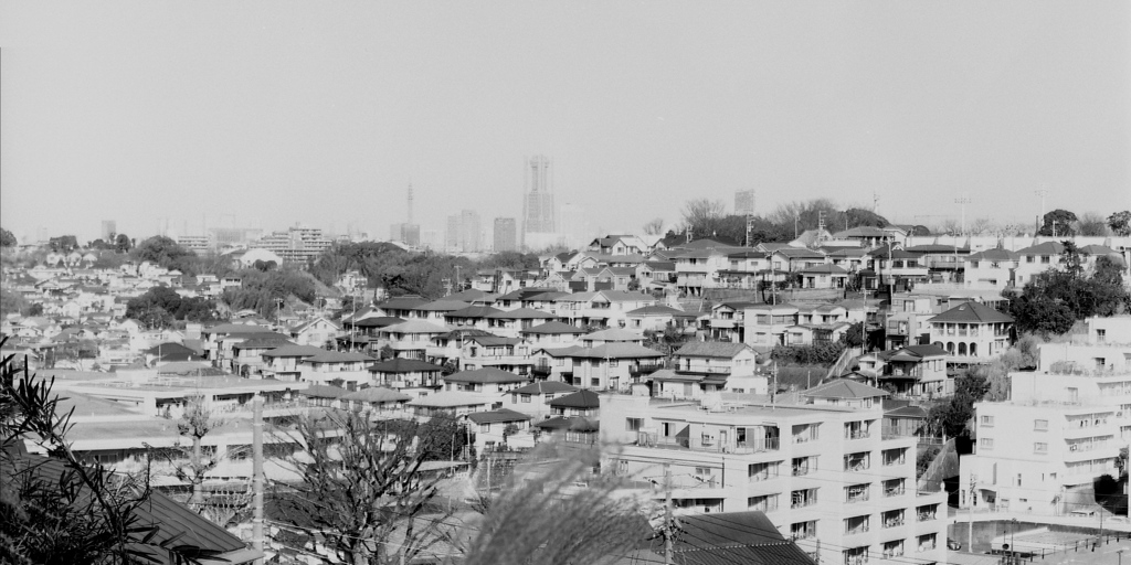 「横浜 郊外」 (film:HR20, ISO 8~12)