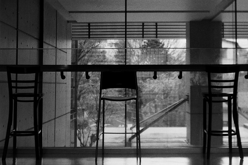 「chairs」 (film)