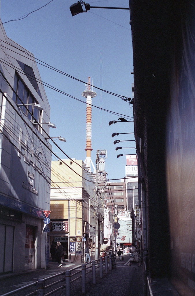 「横浜駅界隈」 (film)