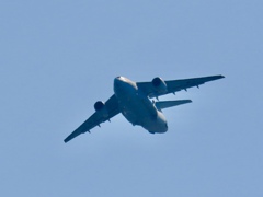 自衛隊機？