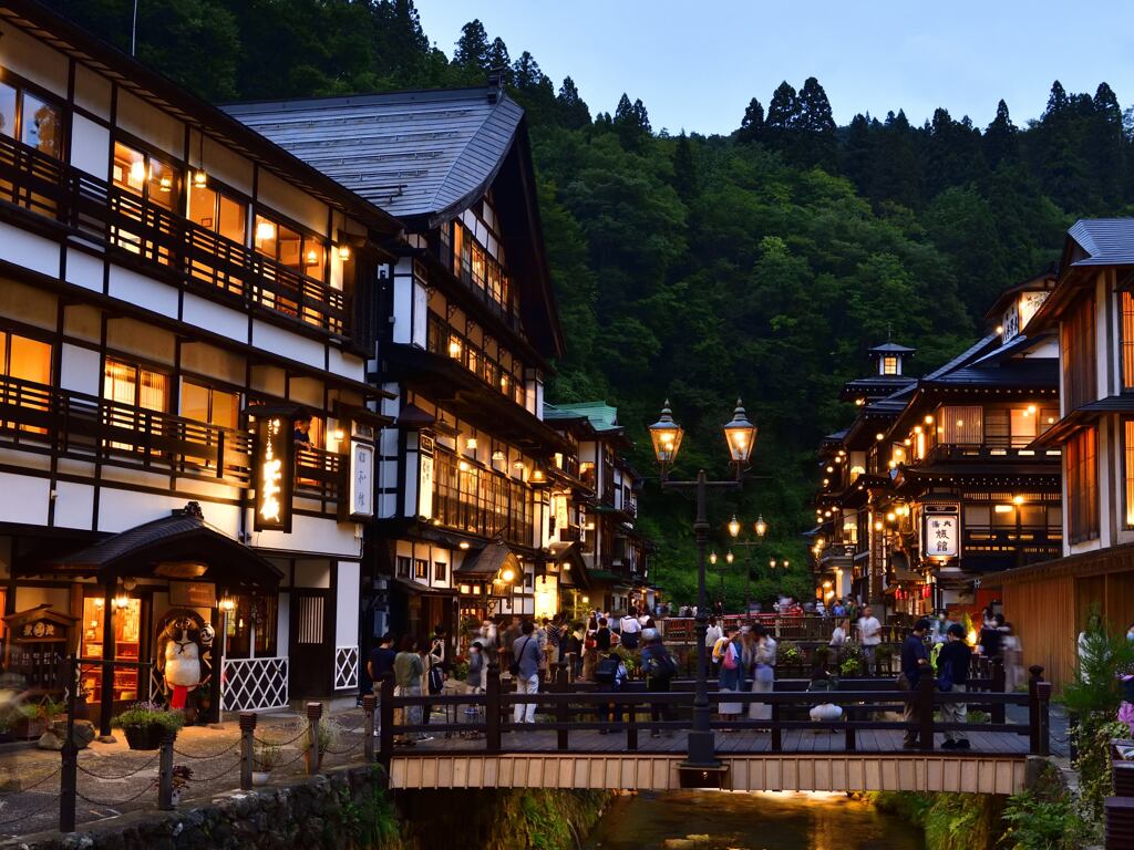 黄昏の銀山温泉