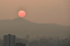 K市2019　4月-1　夕陽と石峰山