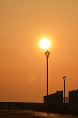 福間漁港2025　5月-1　波止の夕陽