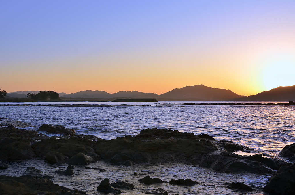 狩尾岬2020　12月-4　夕景の宗像4塚