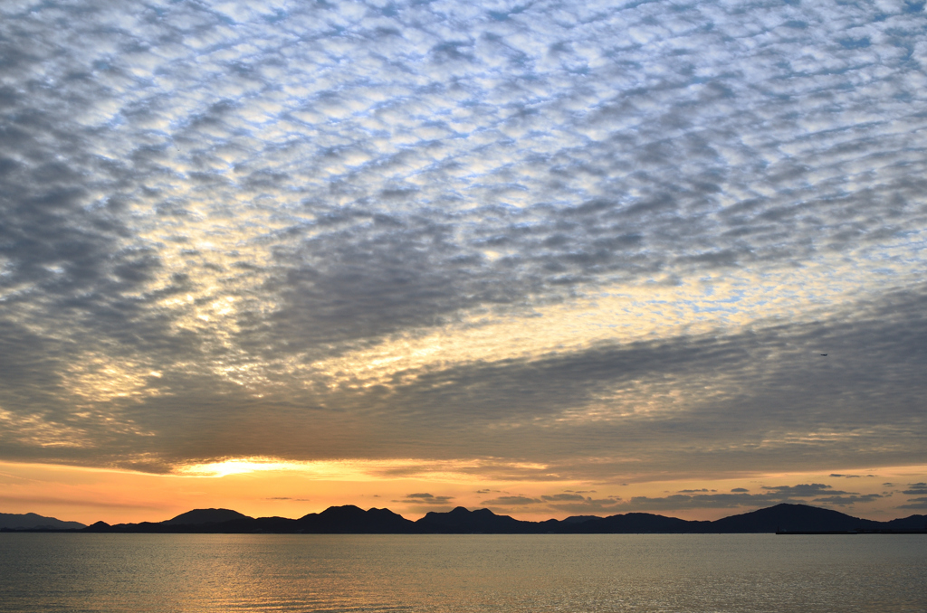 海の中道2020-5　鱗雲と糸島