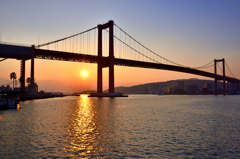 若戸大橋2025　1月-01　夕陽と洞海湾