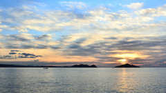 鐘岬2022　12月-01　神湊岬に勝島と夕陽