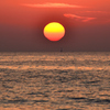 櫻井二見が浦2021　4月-3　夕陽と岩礁灯台