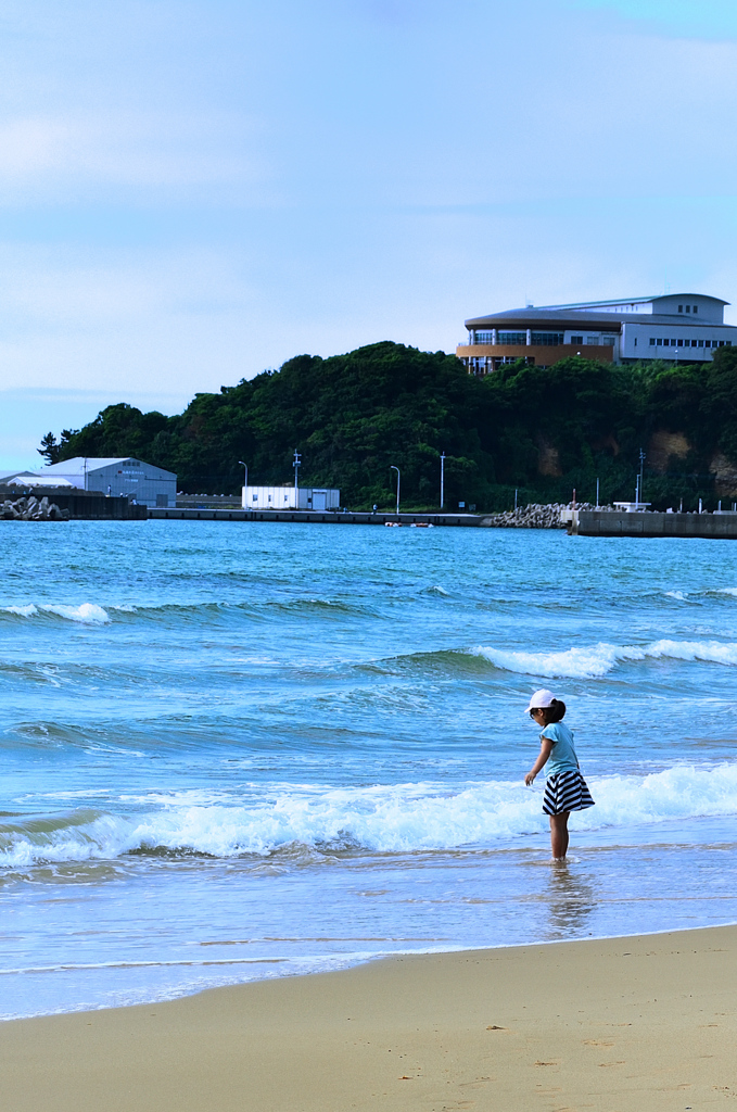 岩屋海岸2020　6月-2　少女と海