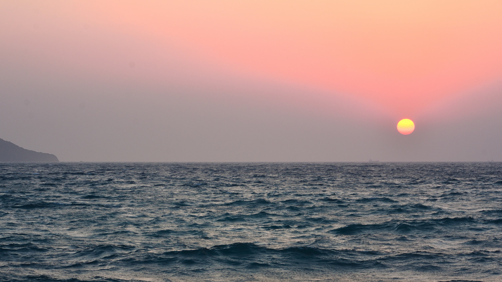 鐘岬2021　2月-5　夕陽と玄界灘