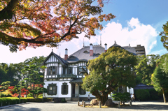 旧松本邸　洋館2023　晩秋-00　建屋玄関側