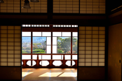 毛利氏庭園2024　11月-02　本邸畳敷廊下