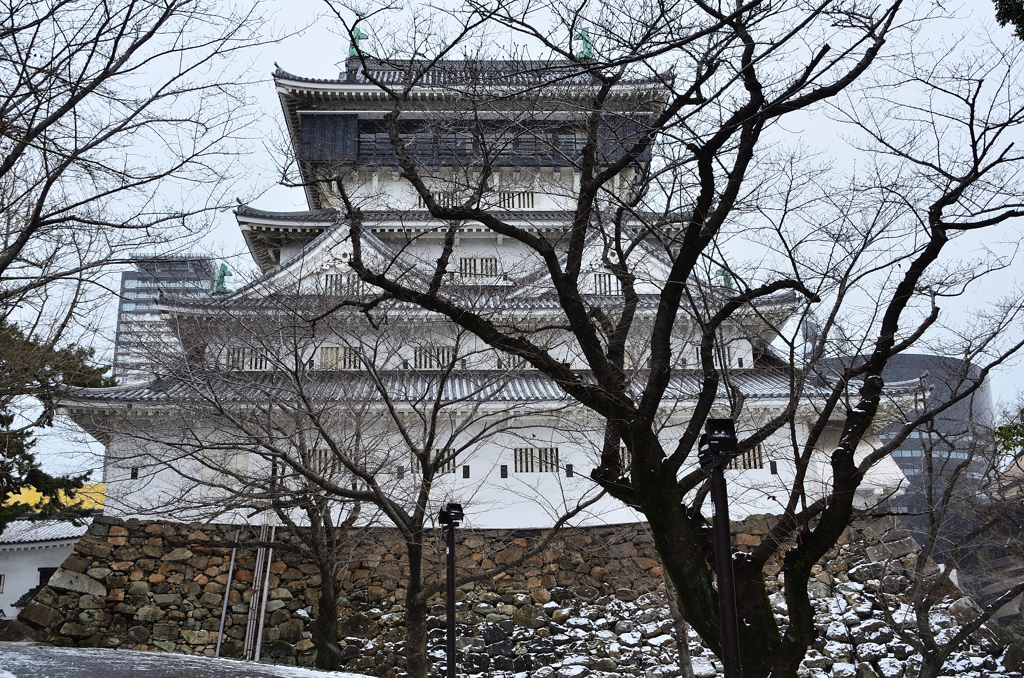 小倉城2021　1月-1　天守閣　雪化粧　②