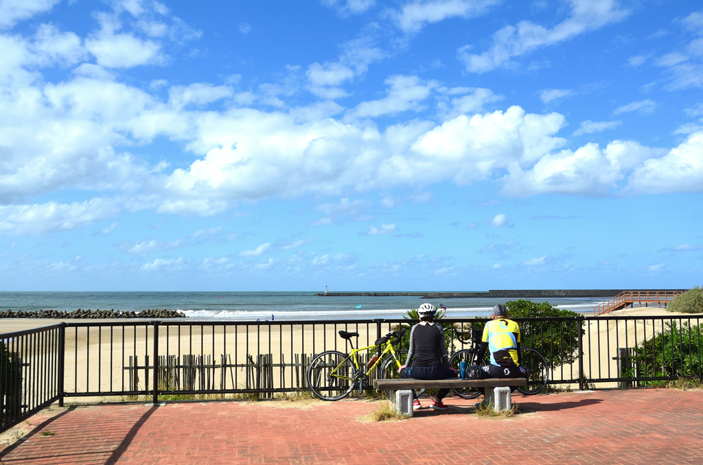芦屋海岸2022　10月　ひと時の語らい