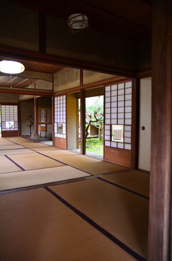 九年庵2019-2　玄関より客間