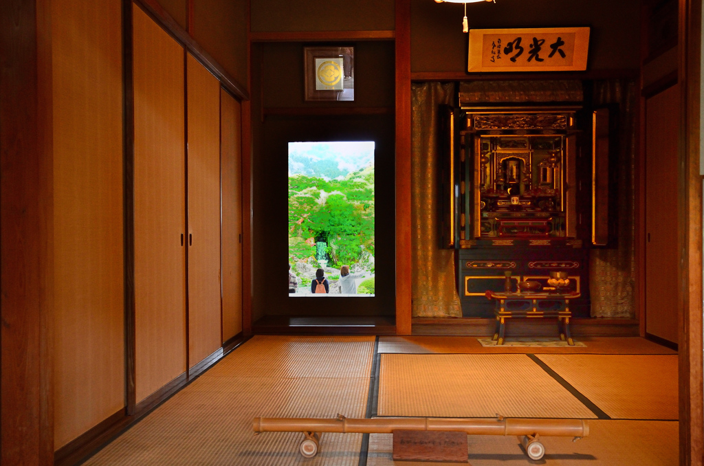 足立美術館2020　11月-4　白砂青松庭　額縁