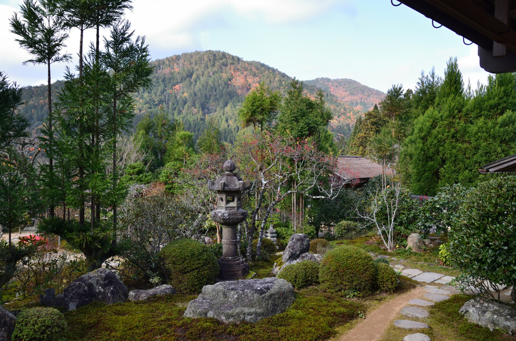 実光院2018-2　石灯籠＆借景