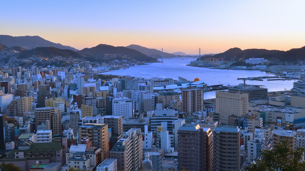 長崎2023　2月　西山　市中心部の夕景