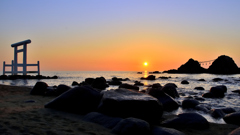 櫻井二見が浦2020　6月-5　夕陽に鳥居と夫婦岩