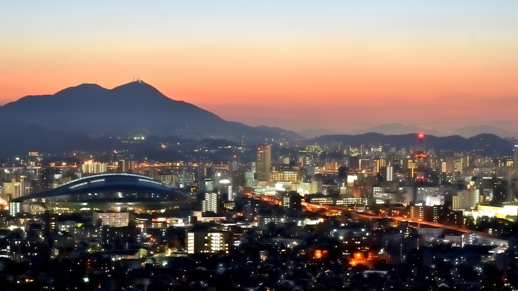 Ｋ市2018　10月-01 ﾄﾞｰﾑ夕暮