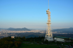 皿倉山2019　9月-1　眺望南区　電波塔　秋　福岡　北九州