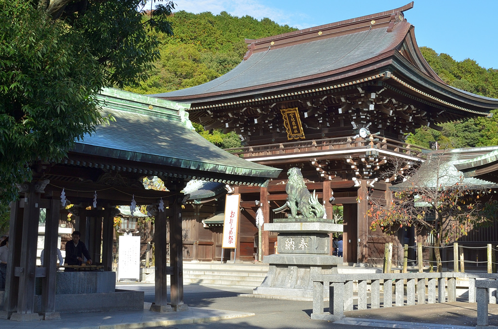 宮地嶽神社2019-1　手水舎＆楼門