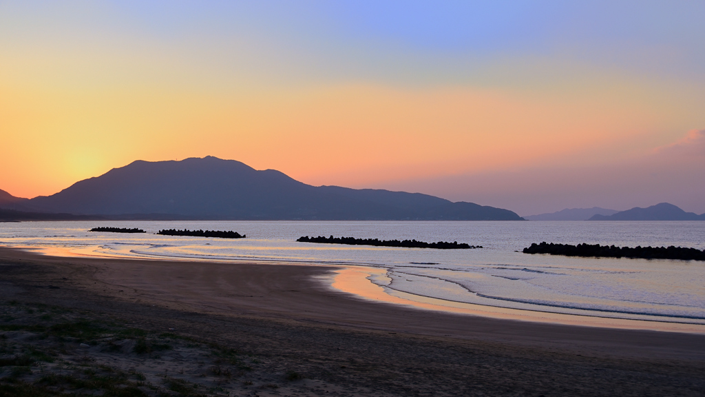 あしや海岸2022　11月-5　浜辺の夕景