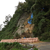 弥彦山スカイラインで2019年07月に崩れた斜面_1
