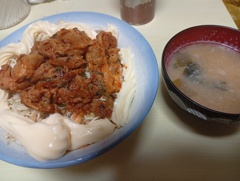 ヤンニョム丼