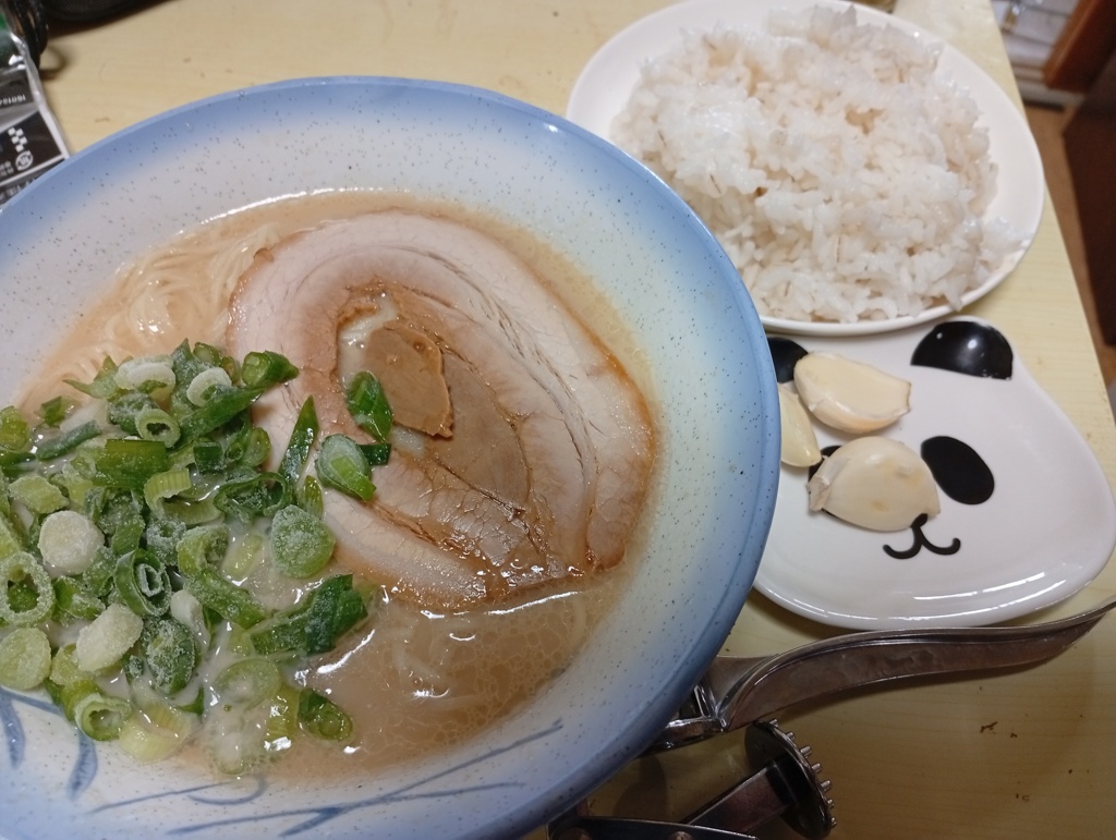 豚骨ラーメン