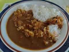 学食でカレーライス