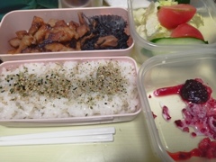 豚のピリ辛弁当