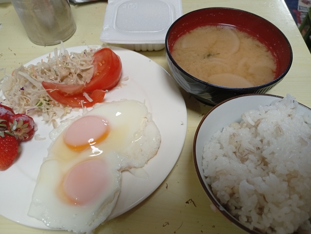 目玉焼き定食