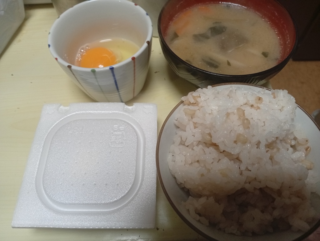 朝は納豆定食