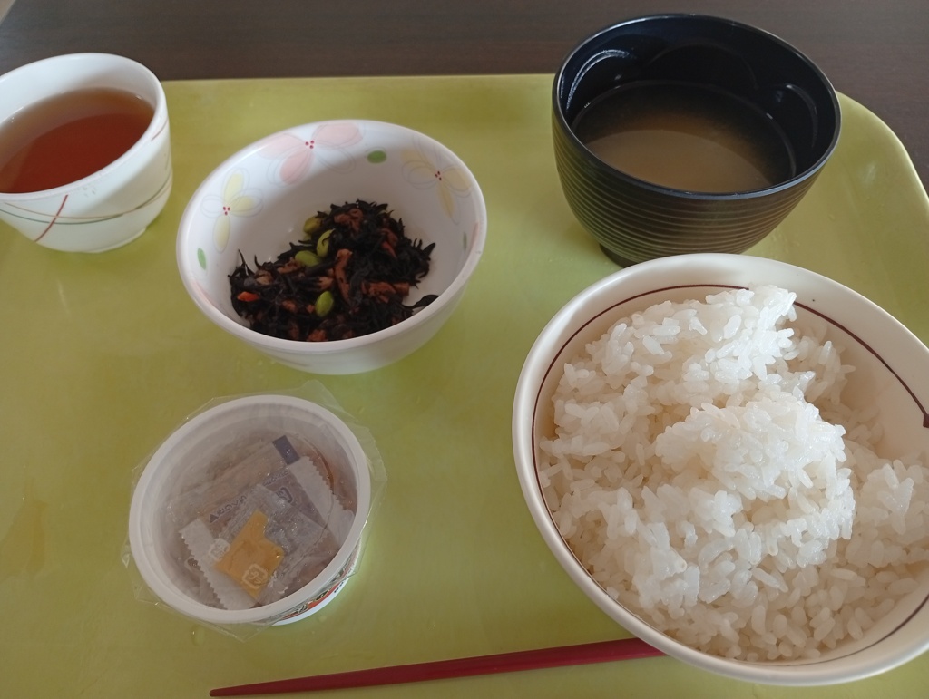 学食で262円の納豆定食