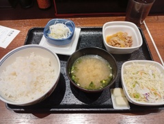 広島駅の吉野家納豆定食