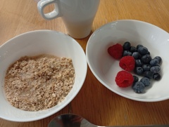 オートミールとベリー