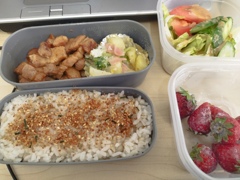 ピリ辛豚弁当