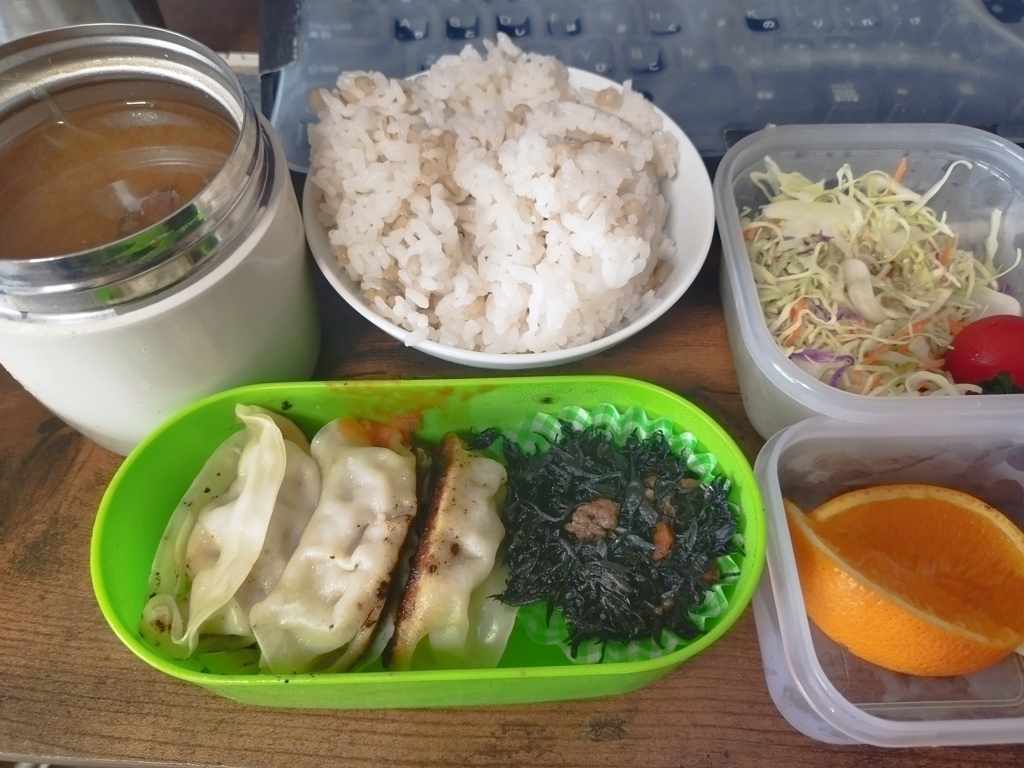 餃子弁当