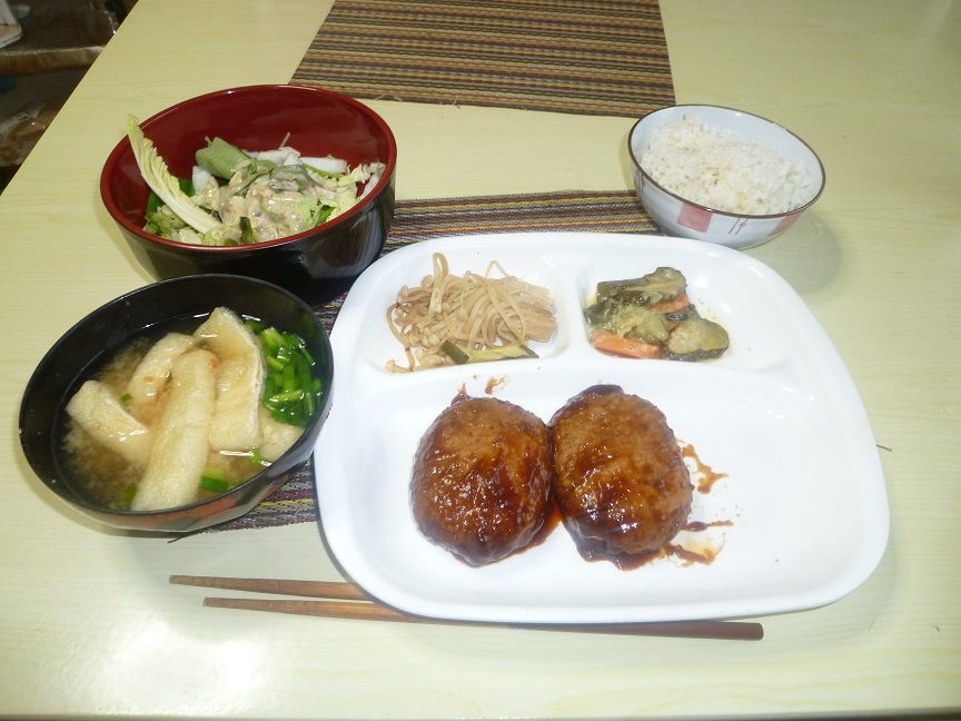 チーズインハンバーグ　20200810