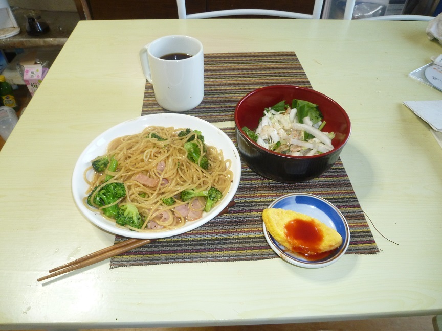ハムとブロッコリーのパスタ　20200928