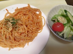 トマトパスタ