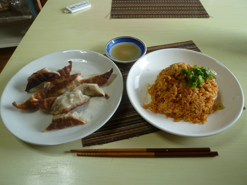 餃子　キムチチャーハン　20201019